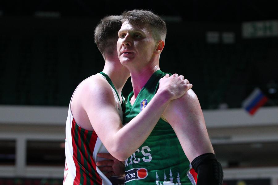 УНИКС собирается забрать бронзу в Краснодаре. Тони Джекири вернулся и навёл порядок