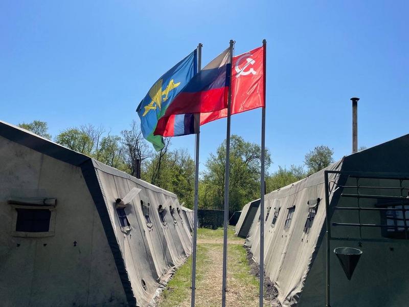 Татарстанкая делегация передала участвующим в спецоперации на Украине российским военнослужащим подарки