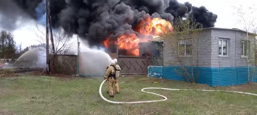 На жд станции в Нижегородской области произошел крупный пожар