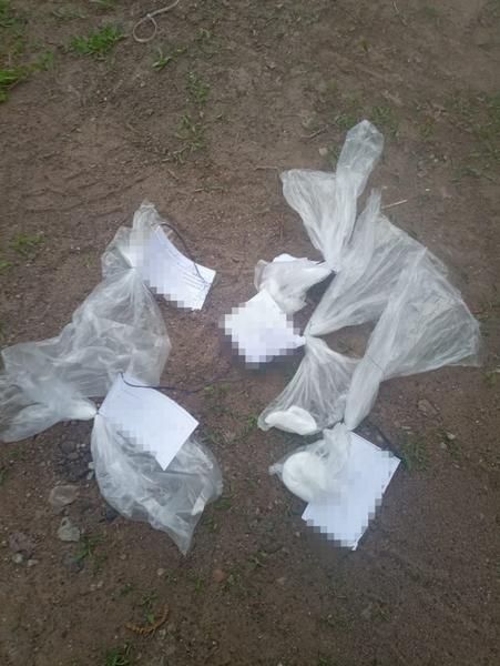 Нижнекамец хотел избавиться от свертка при виде сотрудников