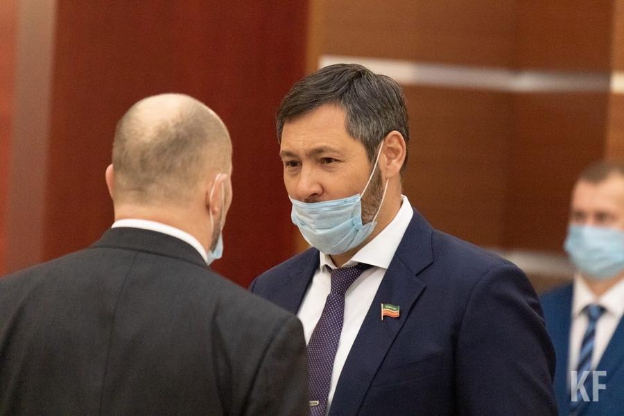 О новом исполняющем обязанности министра промышленности и торговли Татарстана: Он знает положение дел изнутри и проблемы, которые мешают развиваться нашей промышленности