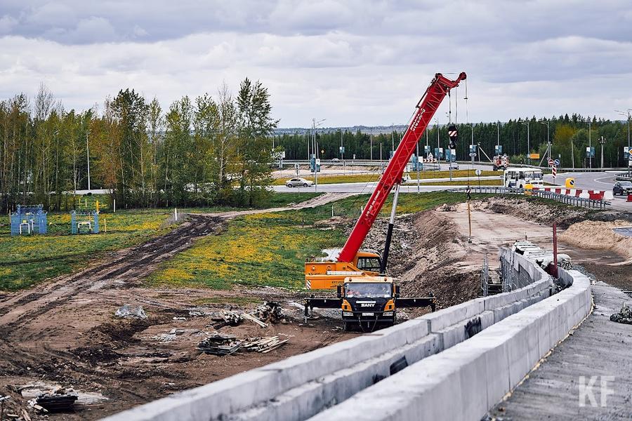 Дополнительные 202 миллиона: как ведется реконструкция одъездной дороге к международному аэропорту Казани