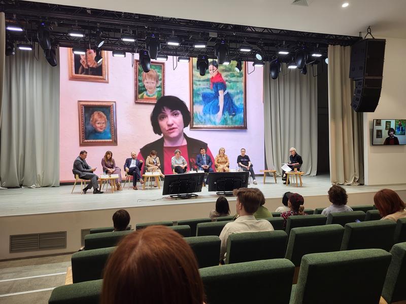 «Для победы над раком необходим диалог врача и пациента»: специалисты обсудили проблему онкологии в Татарстане