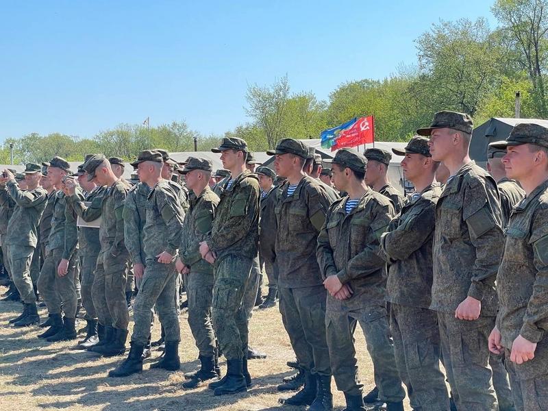 Татарстанкая делегация передала участвующим в спецоперации на Украине российским военнослужащим подарки