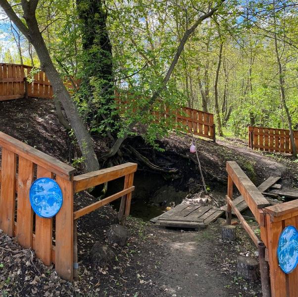 Власти Татарстана навестили 95-летнего ветерана, которому якобы закрыли путь к питьевой воде Власти Татарстана навестили 95-летнего ветерана, которому якобы закрыли путь к питьевой воде