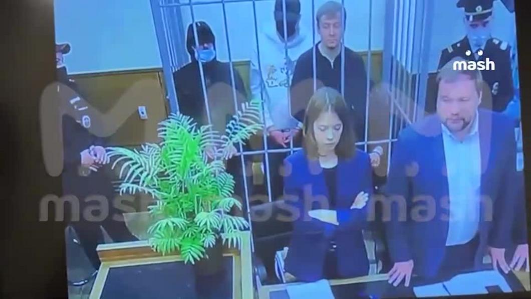 Экс-поковника МВД России Захарченко приговорили к 16 годам «строгача»