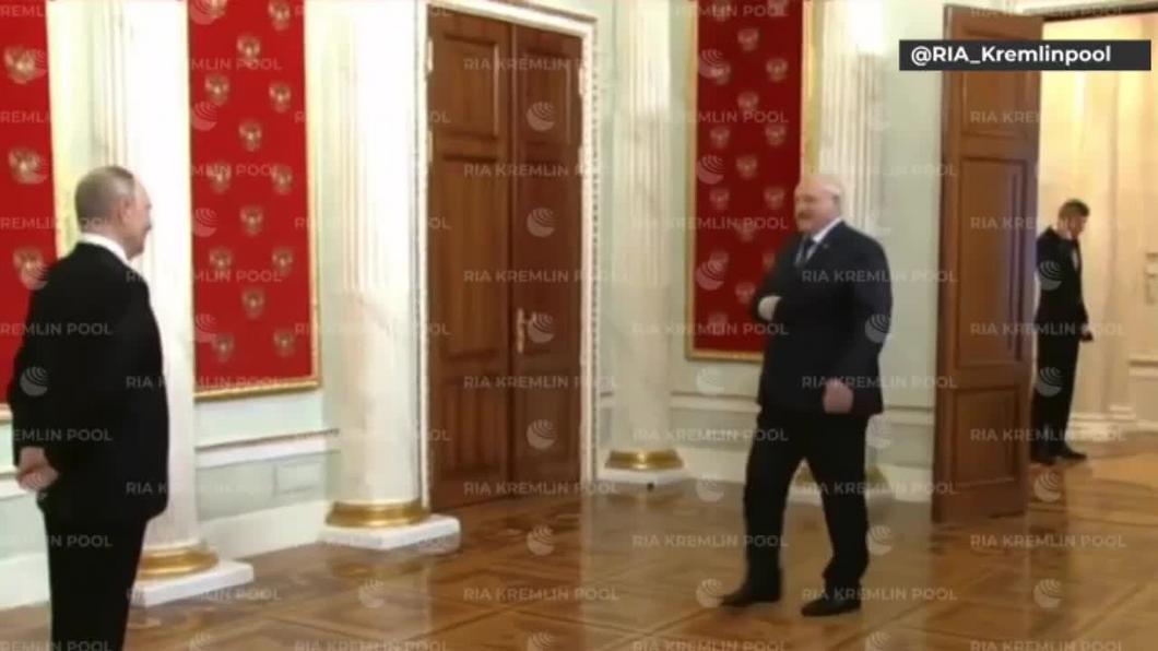 Путин встретил в Кремле лидеров стран СНГ