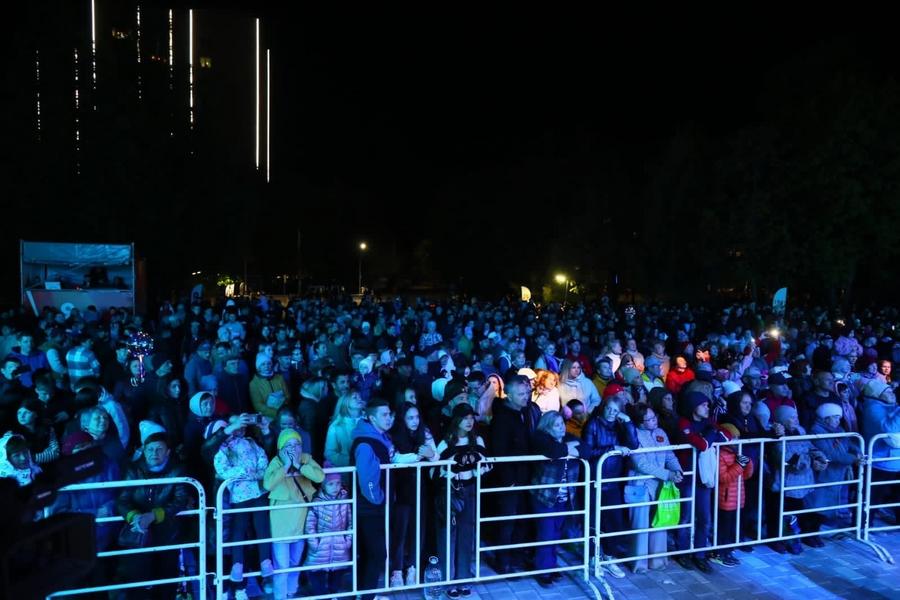 В День  Победы в Нижнекамске прогремел 1471 залп фейерверка