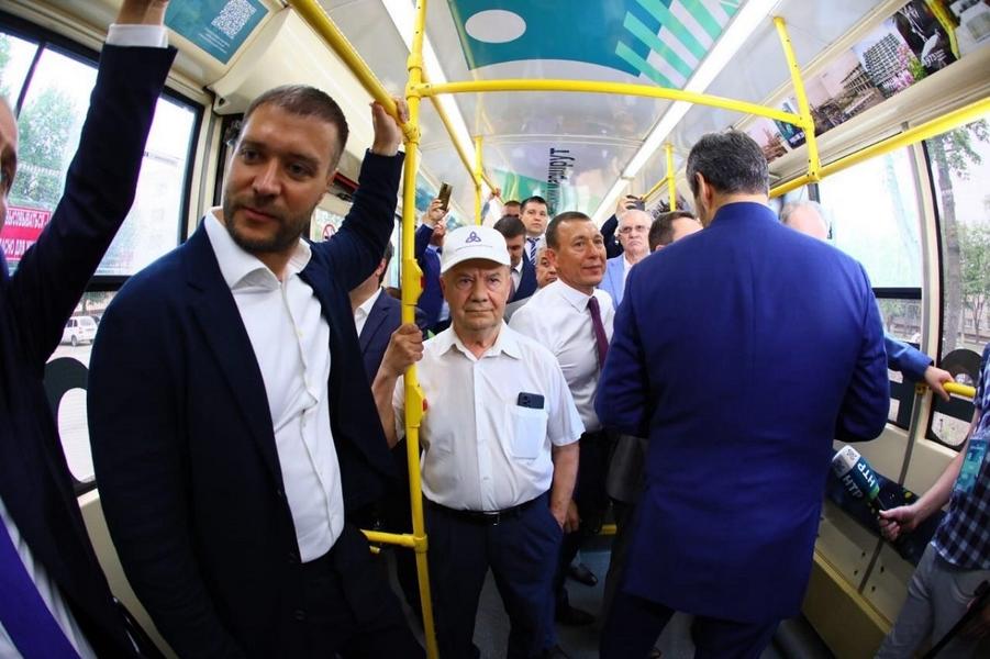 В Нижнекамске запустили «Лемаевский» трамвайный маршрут в День химика