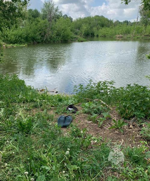 В посëлке Берёзовка Альметьевского района пропал мужчина: его вещи нашли у местного пруда В посëлке Берёзовка Альметьевского района пропал мужчина: его вещи нашли у местного пруда