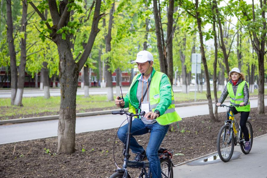 Для жителей и гостей Нижнекамска провели первую велоэкскурсию в рамках «Формулы хороших дел» СИБУРа