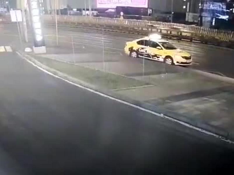 Видео: москвичку убило колесом от «КАМАЗа»