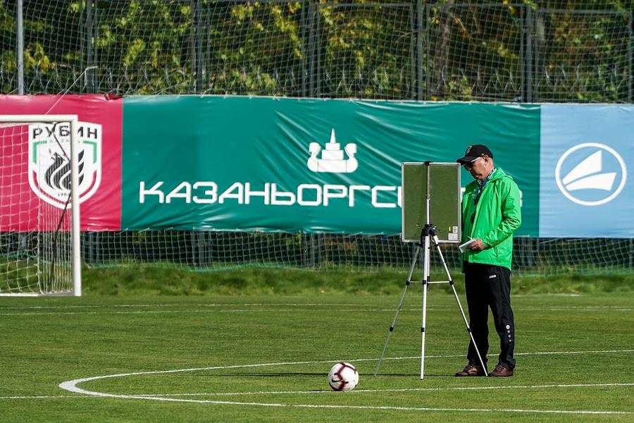 Азмун вернулся и готов разнести «Локомотив»