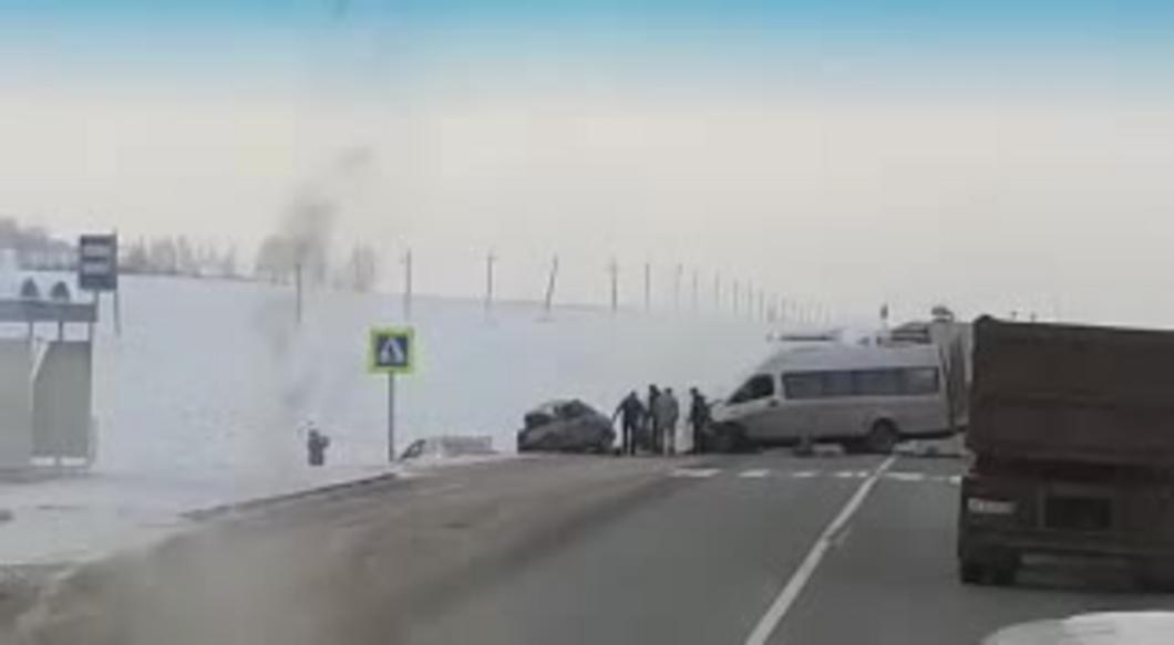 Минздрав: В аварии со смертельным исходом в Татарстане пострадало 15 человек