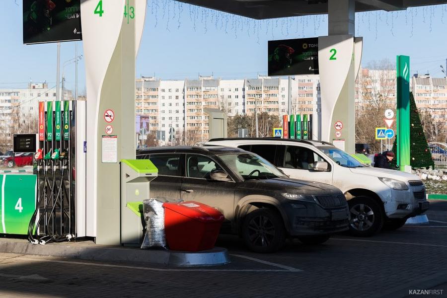 Мелкие АЗС в Татарстане разбавляют и не доливают бензин чаще «крупняков»