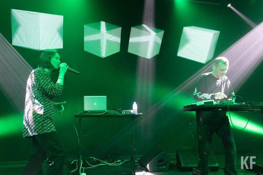 Адские песни на татарском и полная импровизация: Аигел в Казани