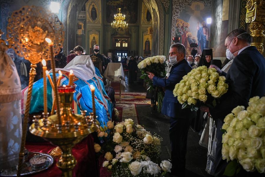 Минниханов: митрополит Феофан был примером служения для всех конфессий