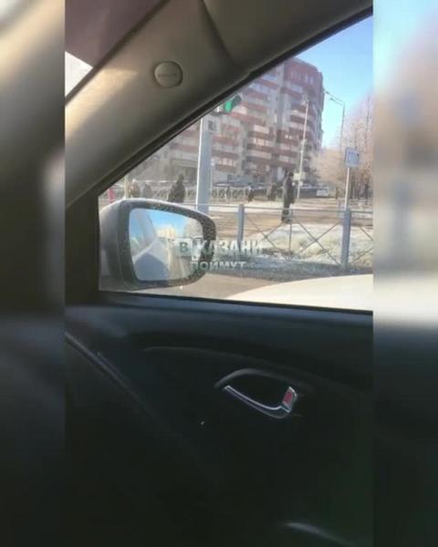 Массовое ДТП в Казани: три иномарки разбиты, а четвертая перевернулась