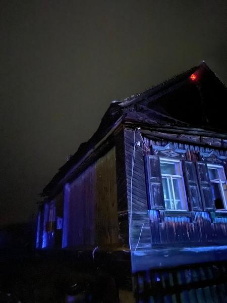 Одинокий татарстанец смог выбраться из горящего дома, услышав пожарный извещатель