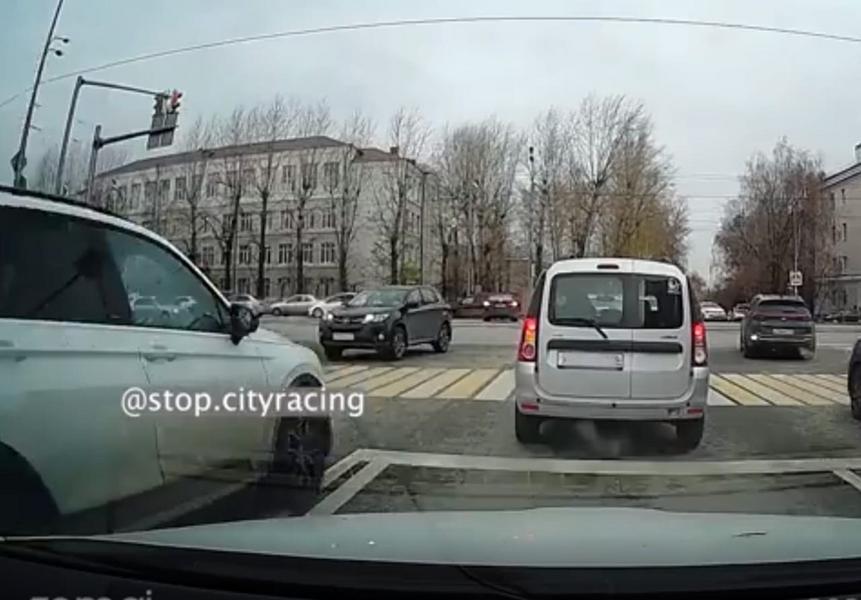 В Татарстане с помощью соцсетей вычисли еще пять водителей, нарушивших ПДД