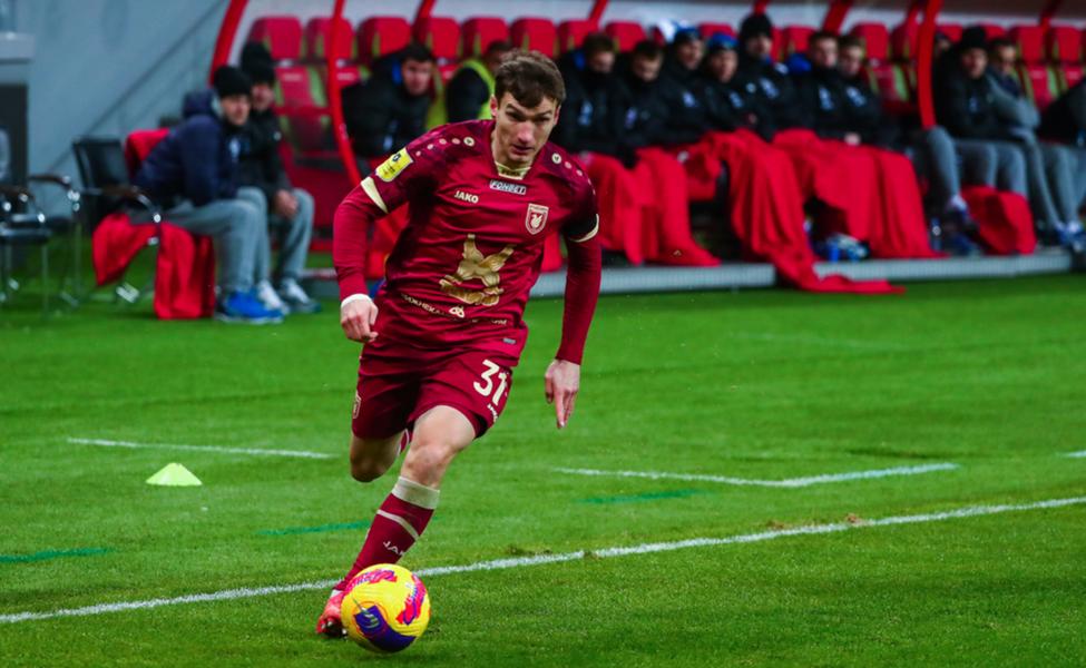 Страшная травма Костюкова. Кадровое голодание и последний домашний матч в 2021 году. Всё, что было в игре «Рубина» против «Динамо»