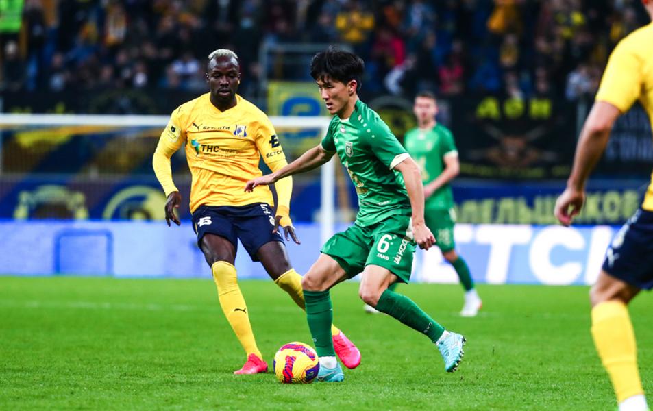 «Рубин» до сих пор не показывает качественный футбол. А Леонид Слуцкий отрицает, что команда в кризисе