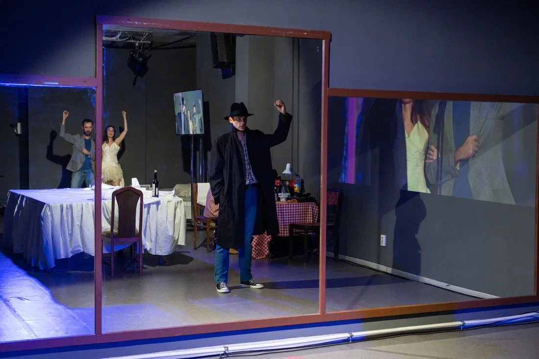 Питерский режиссер поставил для казанцев шварцевскую  «Тень»