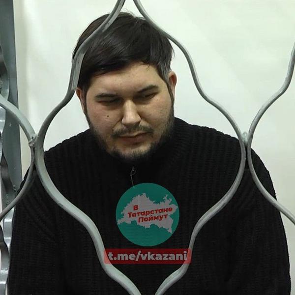 Полицейские из Татарстана задержали водителя, укравшего у девушки вещи на 10 тысяч рублей и пытавшегося раздеть ее