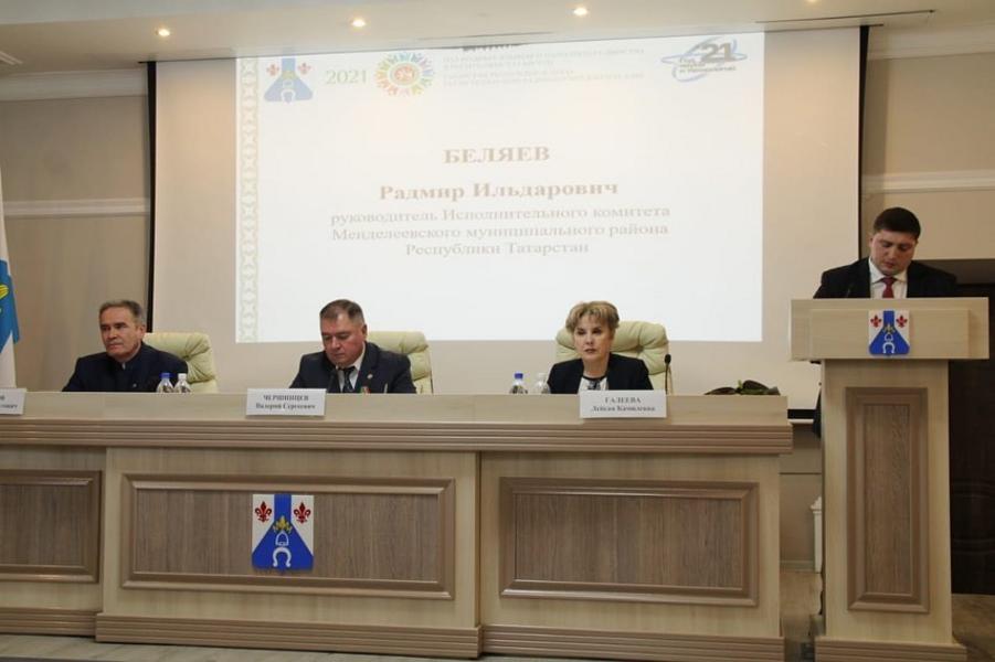 ​Валерий Чершинцев досрочно покинул пост главы Менделеевского района​