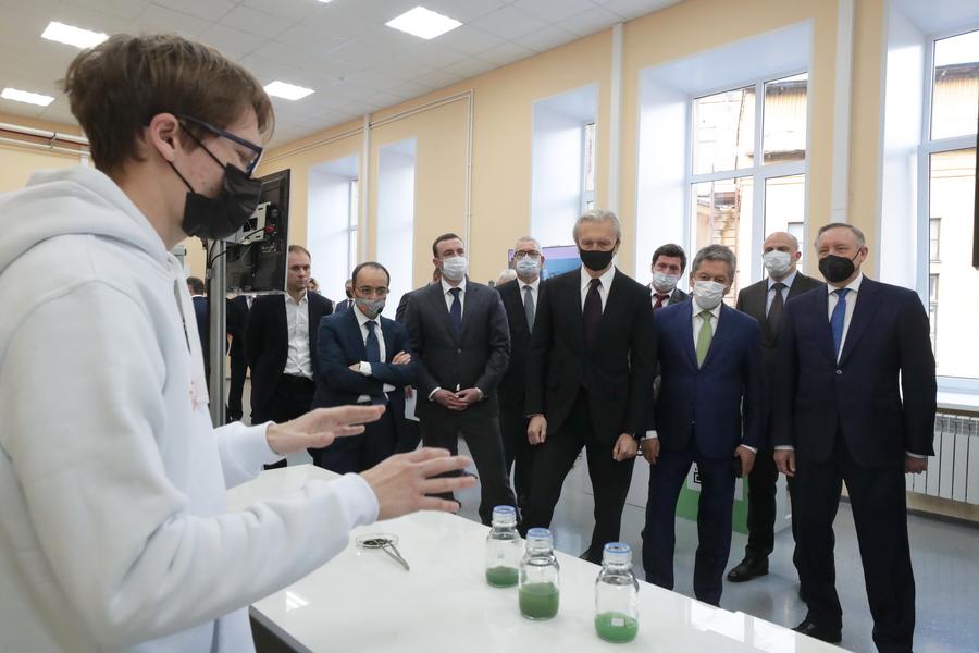 «Татнефть» в поисках новых технологий добралась до Санкт-Петербурга «Татнефть» в поисках новых технологий добралась до Санкт-Петербурга