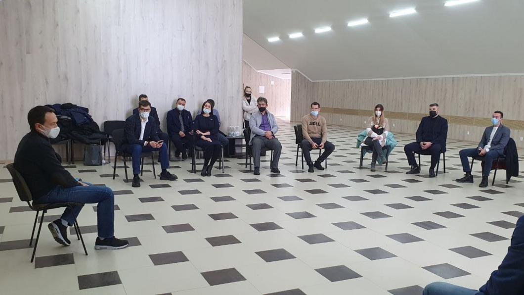 «Нужно больше турниров с нормальными призовыми, если такие турниры есть, значит, будут приезжать более сильные команды» «Нужно больше турниров с нормальными призовыми, если такие турниры есть, значит, будут приезжать более сильные команды»