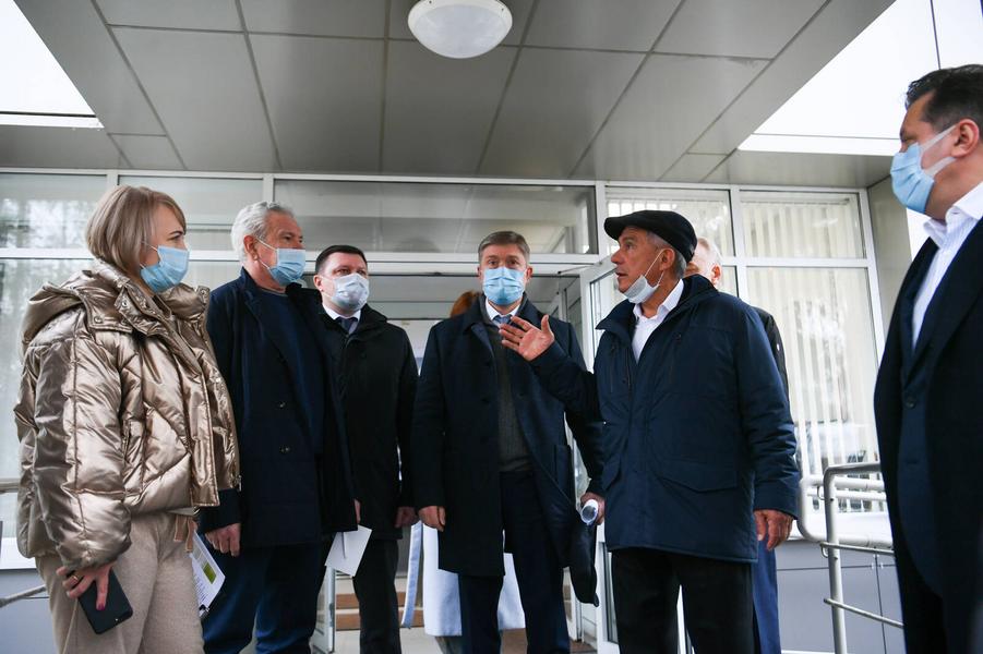 Рустам Минниханов оценил здания Госархива Татарстана