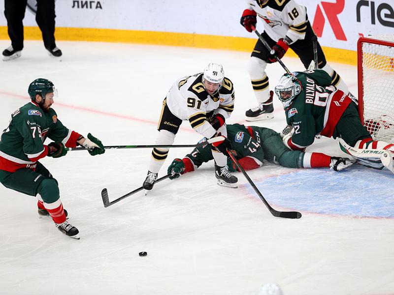 Победителей не судят: «Ак Барс» выиграл скучнейший матч у «Авангарда», в котором сверкнул Зарипов Победителей не судят: «Ак Барс» выиграл скучнейший матч у «Авангарда», в котором сверкнул Зарипов