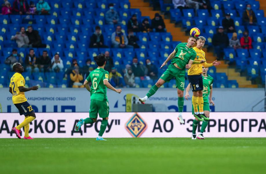 «Рубин» до сих пор не показывает качественный футбол. А Леонид Слуцкий отрицает, что команда в кризисе