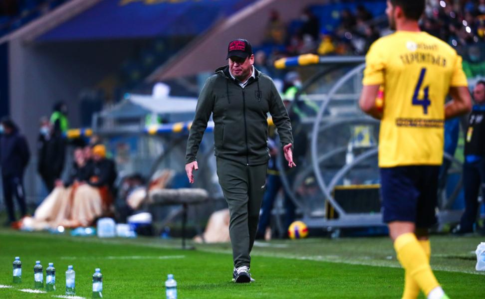 «Рубин» до сих пор не показывает качественный футбол. А Леонид Слуцкий отрицает, что команда в кризисе