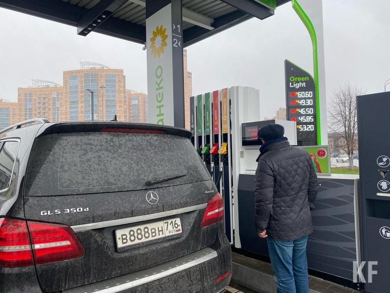 В Татарстане выявлено три несоответствия качества топлива на АЗС