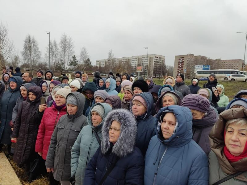 В Нижнекамске митрополит Кирилл освятил закладной камень в основании будущего храма