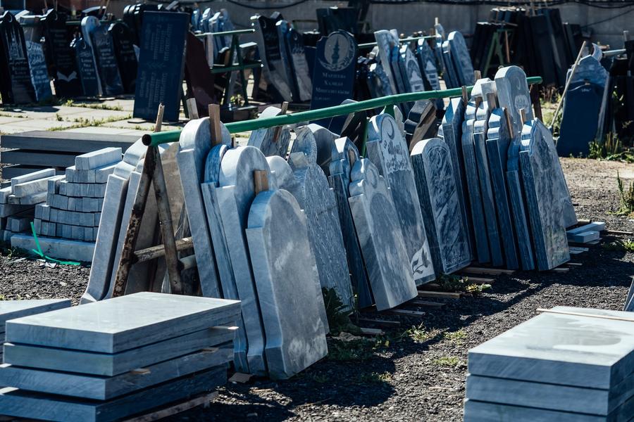 «Тех, кто наживается, пусть судят высшие силы»