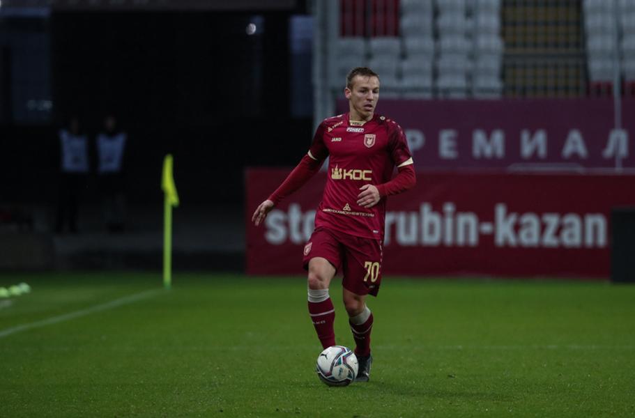 Судьи «душат» Слуцкого. «Рубин» не может обыграть конкурентов в Казани