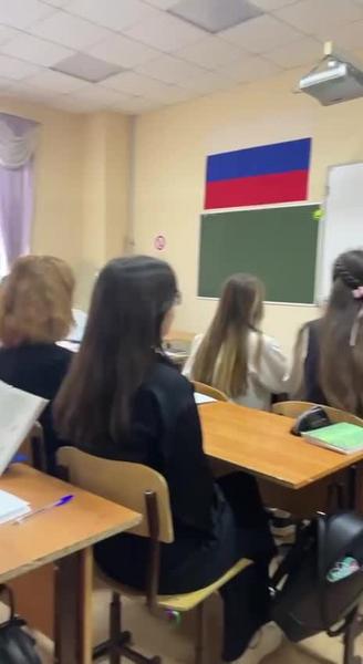 Вместо звонков в казанской школе №18 поставили татарские песни