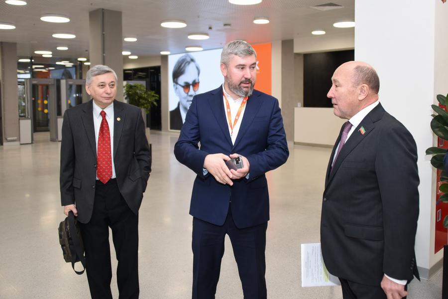 Кто прогрессивнее в «цифре», тот победит: Как Татарстан развивает IT и борется с нехваткой кадров