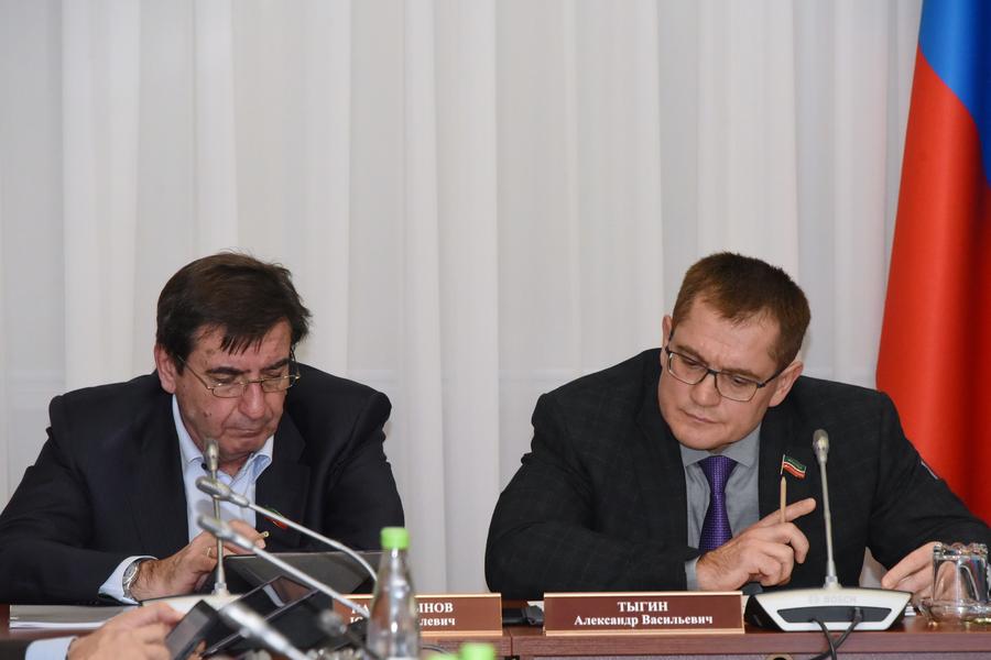 Госсовет Татарстана хочет узаконить обращение с жидкими отходами и определиться с собственностью на мусор