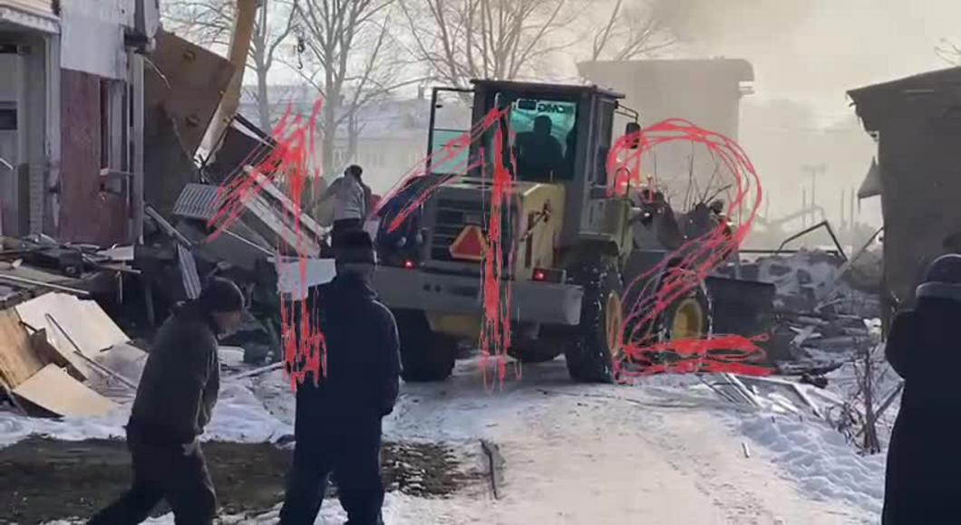 Взорвалась пятиэтажка на Сахалине: из под завалов извлекли тела троих человек