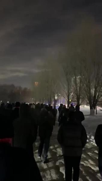 В Казахстане полиция разогнала незаконную акцию с участием 300 человек