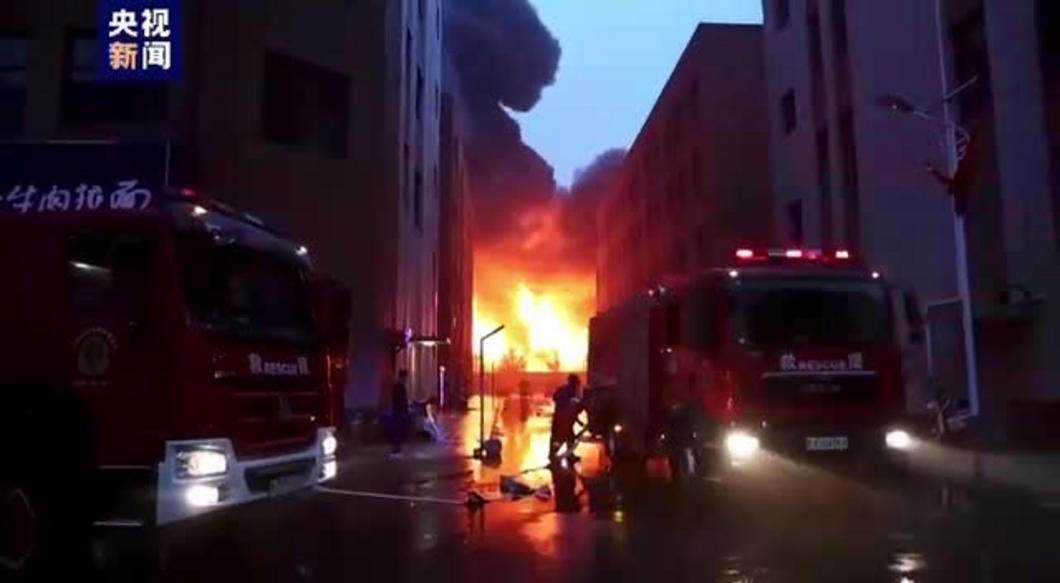 На заводе в Китае при пожаре погибли не менее 36 человек