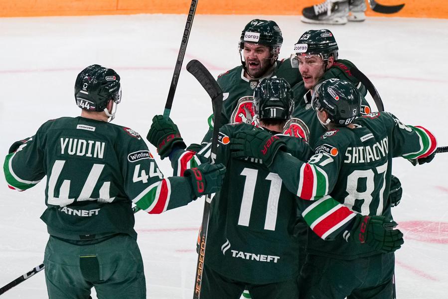 «Ак Барс» наконец загнал «Ладу» в гараж: кризис подошел к концу? «Ак Барс» наконец загнал «Ладу» в гараж: кризис подошел к концу?