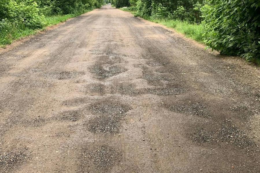 Жители казанского поселка просят Минниханова о дороге