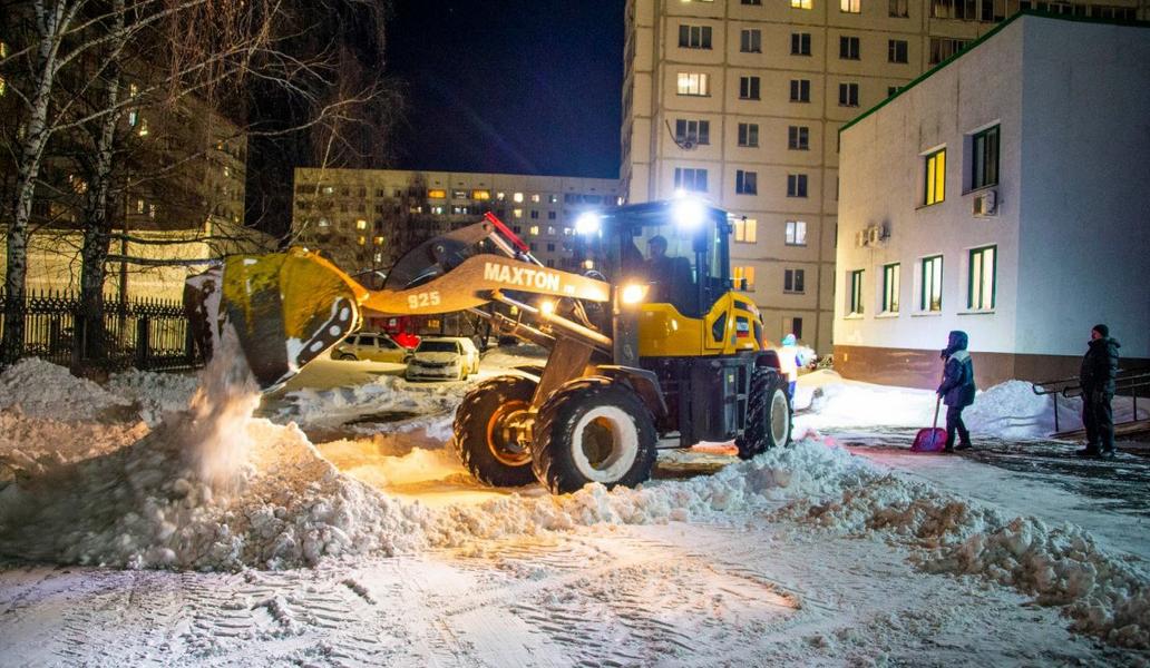 Рамиль Муллин поблагодарил помогающих дворникам нижнекамцев