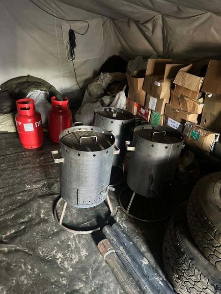 Альметьевцы передали в зону СВО «УАЗ», печи, теплые вещи