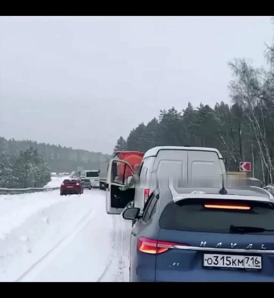 Образовалась пробка на въезде в Челны со стороны Елабуги